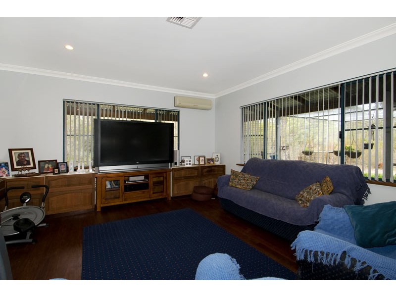 14 Riverland Drive, Stake Hill WA 6210