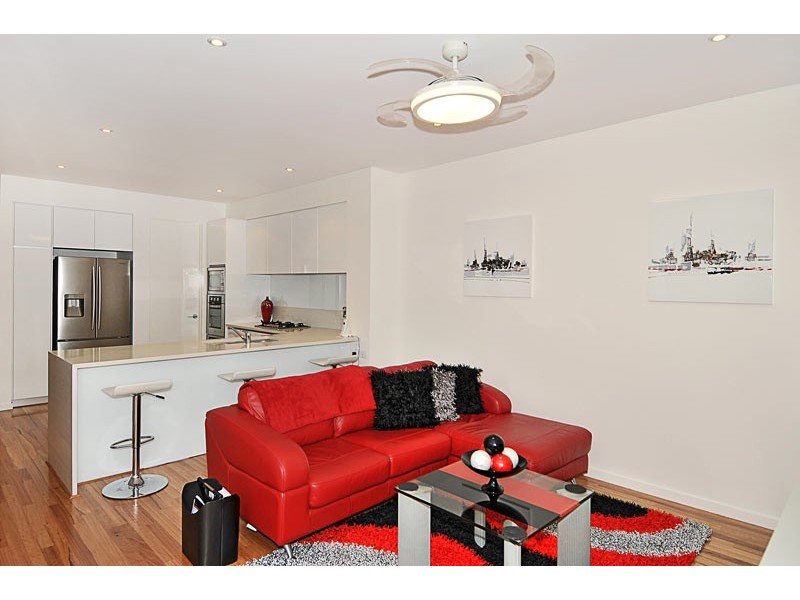 76 Lakewood Parkway, Coodanup WA 6210