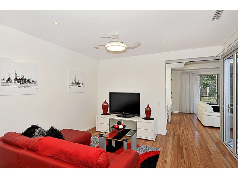 76 Lakewood Parkway, Coodanup WA 6210