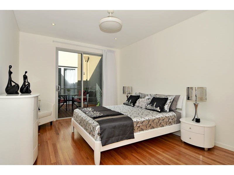 76 Lakewood Parkway, Coodanup WA 6210