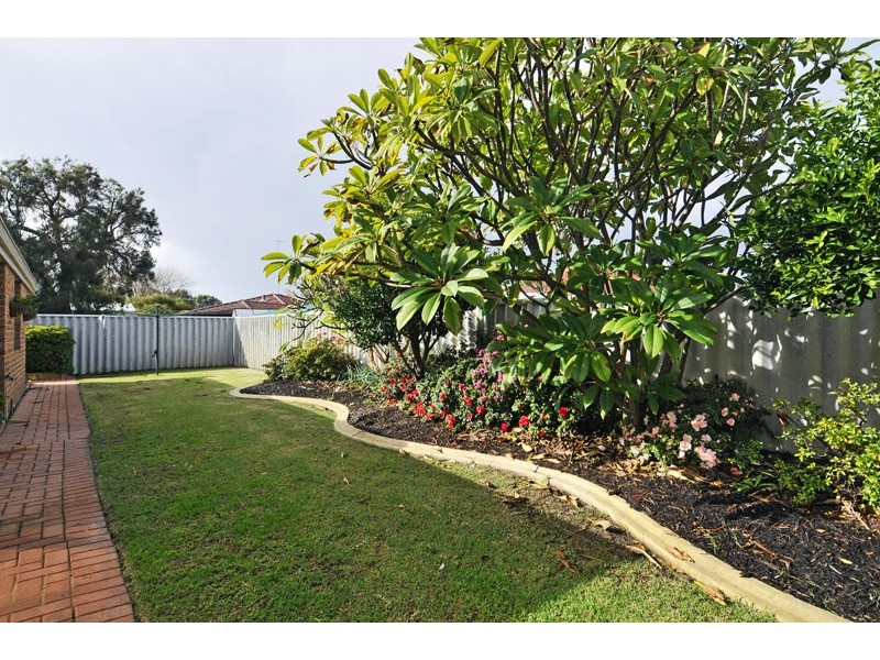 82 Kookaburra Drive, Greenfields WA 6210