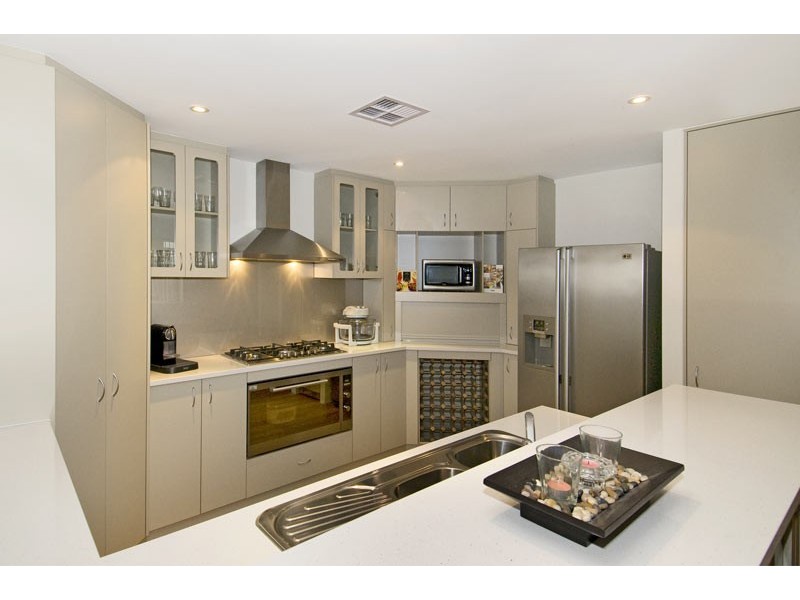 17 Eglinton Terrace, Dudley Park WA 6210