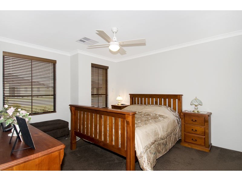 17 Eglinton Terrace, Dudley Park WA 6210