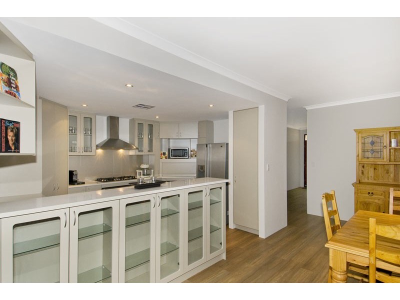 17 Eglinton Terrace, Dudley Park WA 6210