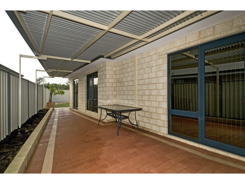 17 Eglinton Terrace, Dudley Park WA 6210