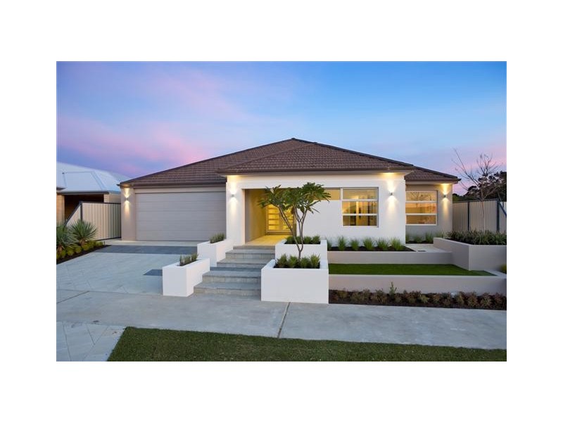 18 Glendale Street, Meadow Springs WA 6210