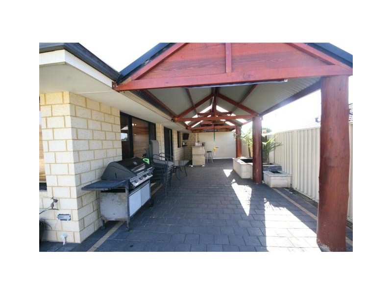 8 Dunsborough Court, Dawesville WA 6211