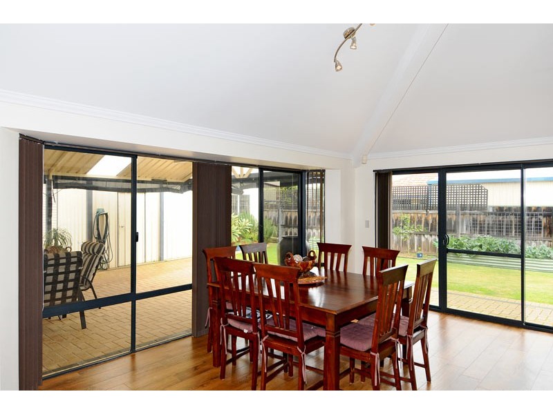 11 Keppel Mews, Halls Head WA 6210