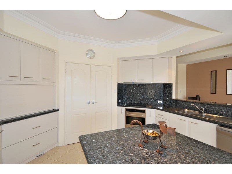 41 Brindabella Crescent, Halls Head WA 6210
