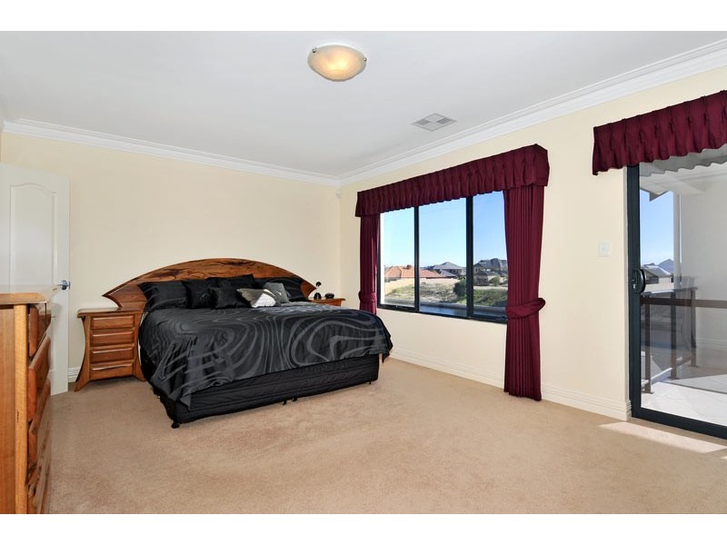 41 Brindabella Crescent, Halls Head WA 6210