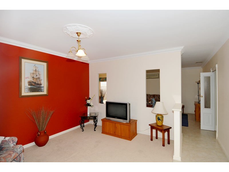 61 Mariners Cove Drive, Dudley Park WA 6210
