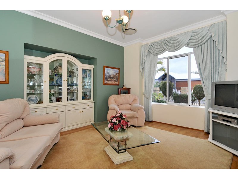 9 Aztec Island Rt, Halls Head WA 6210