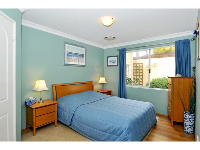 9 Aztec Island Rt, Halls Head WA 6210