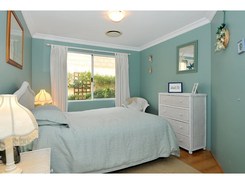 9 Aztec Island Rt, Halls Head WA 6210