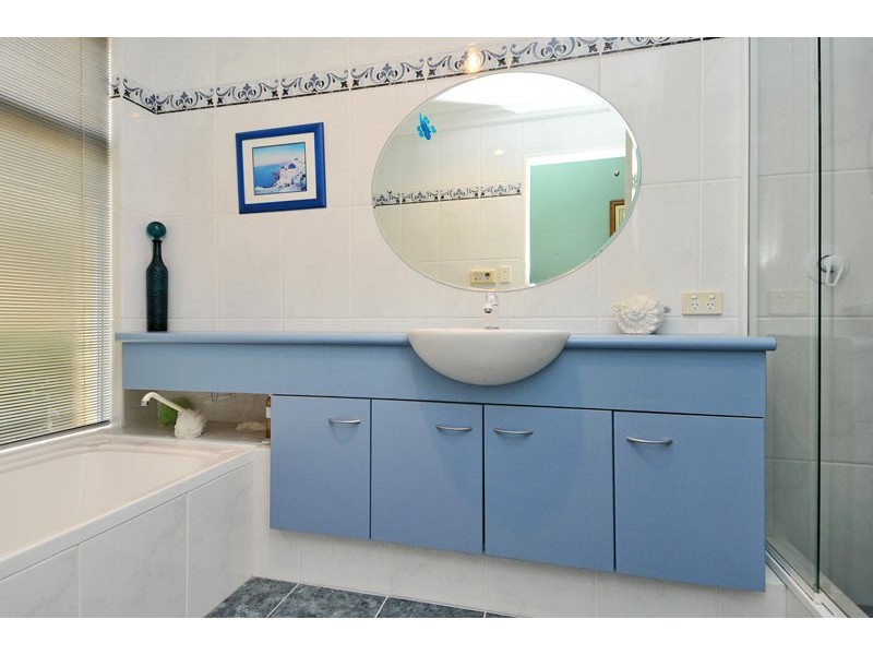 9 Aztec Island Rt, Halls Head WA 6210