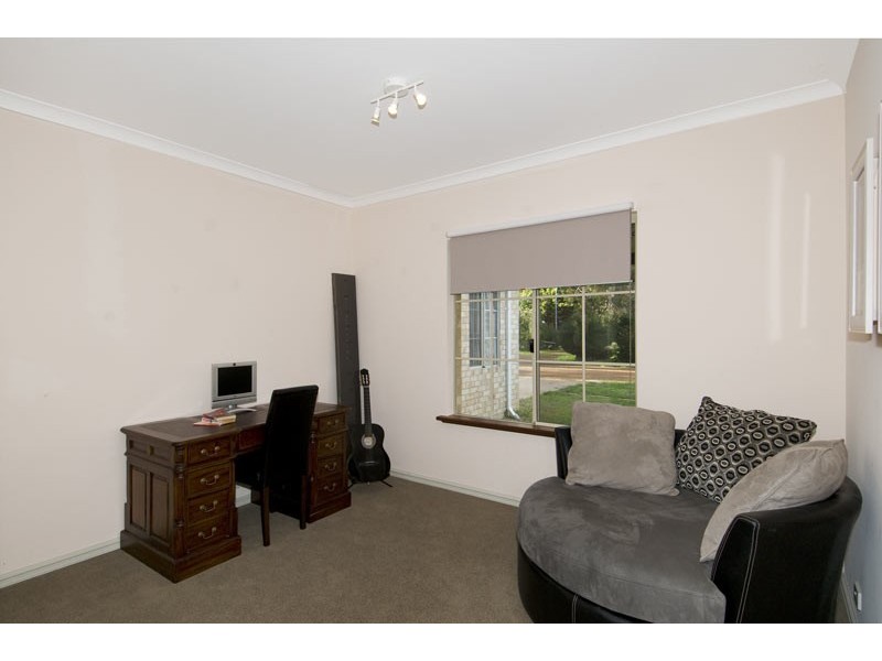 2 Woodsong Close, Falcon WA 6210