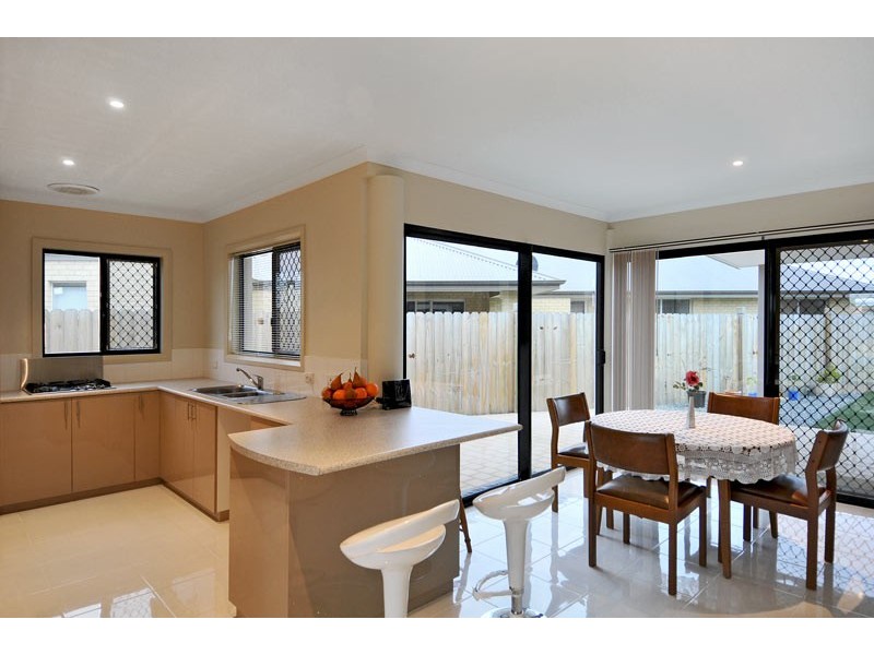 92 Hudson Drive, Dudley Park WA 6210