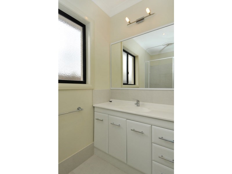 92 Hudson Drive, Dudley Park WA 6210