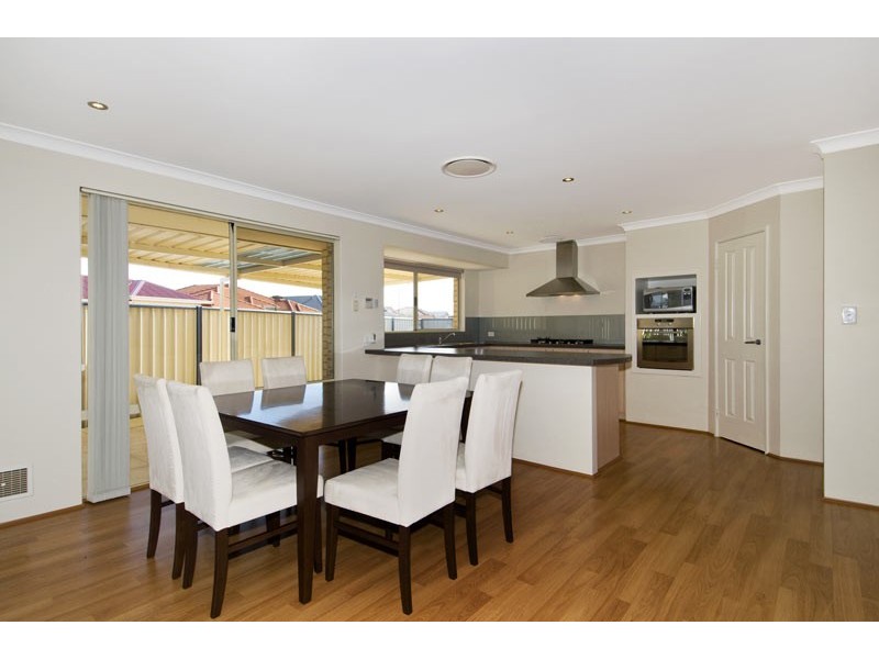 23 Camden Way, Meadow Springs WA 6210