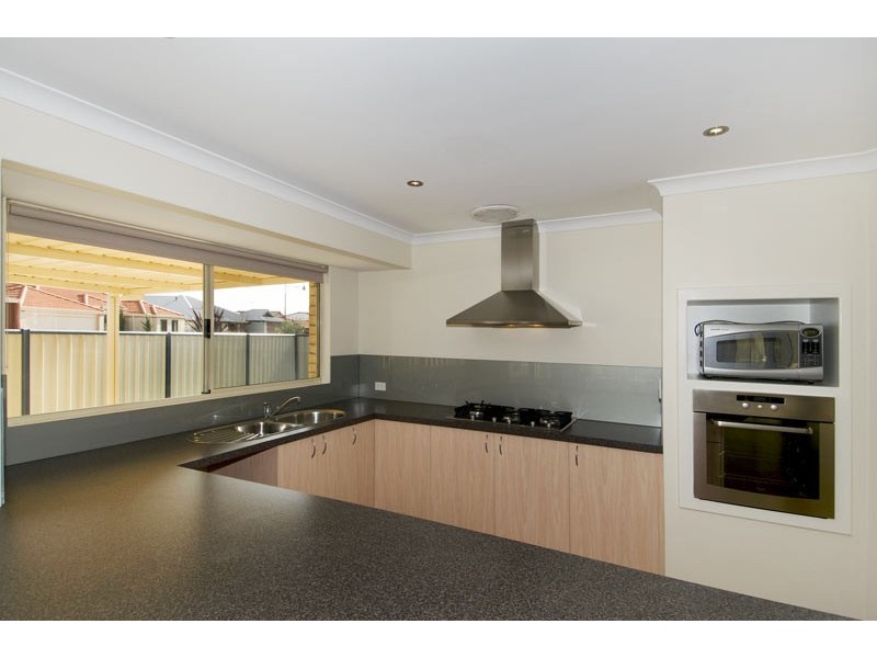 23 Camden Way, Meadow Springs WA 6210