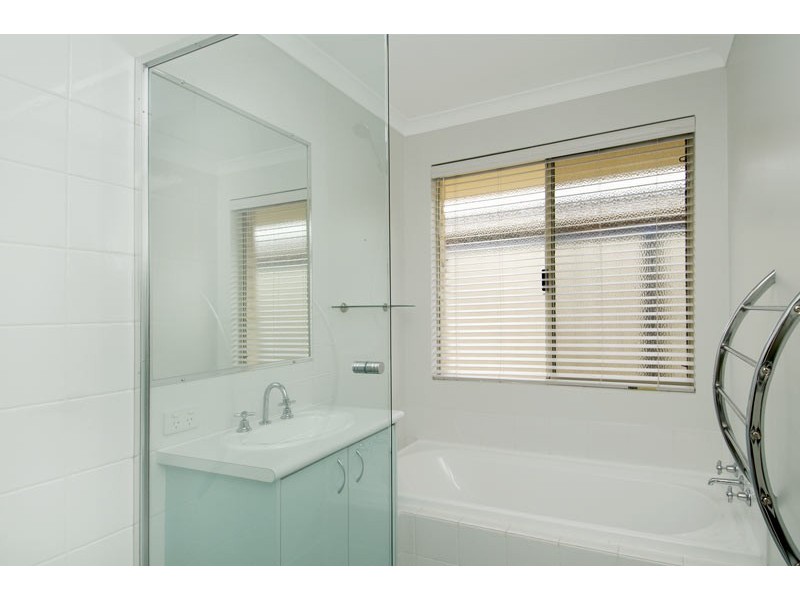 23 Camden Way, Meadow Springs WA 6210