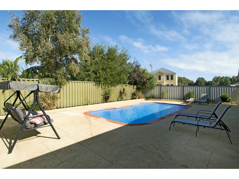 23 Camden Way, Meadow Springs WA 6210