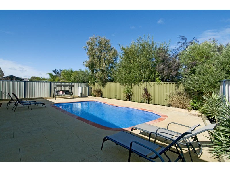 23 Camden Way, Meadow Springs WA 6210