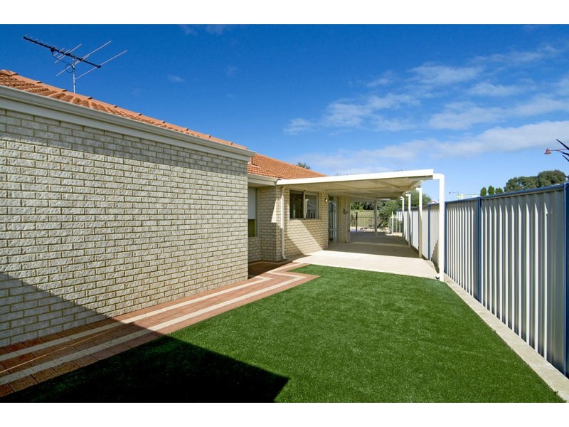 23 Camden Way, Meadow Springs WA 6210