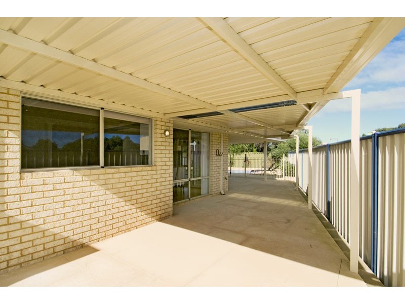 23 Camden Way, Meadow Springs WA 6210