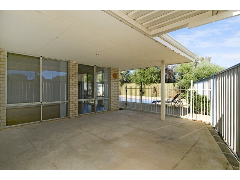 23 Camden Way, Meadow Springs WA 6210