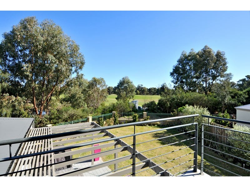 5 Whitley Place, Meadow Springs WA 6210