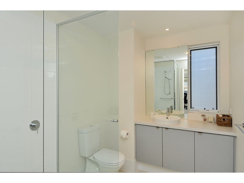 5 Whitley Place, Meadow Springs WA 6210