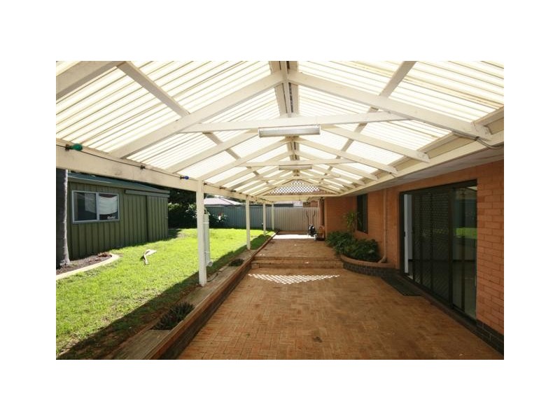 3 Arundel Drive, Halls Head WA 6210