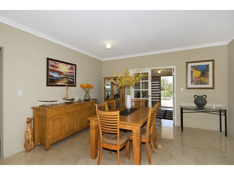 18 Bridgewater Boulevard, Erskine WA 6210