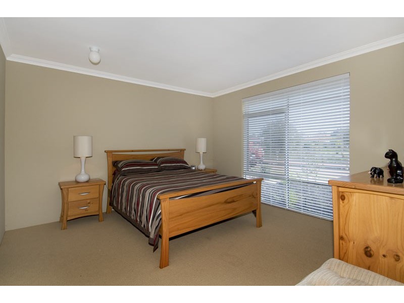 18 Bridgewater Boulevard, Erskine WA 6210