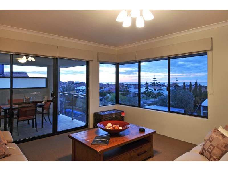 21 Ensign Way, Wannanup WA 6210