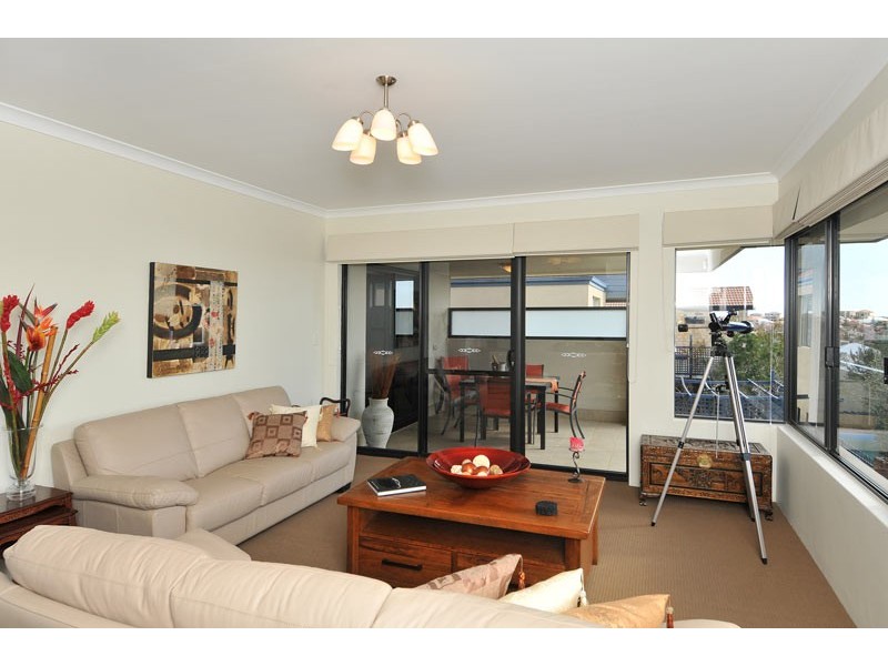 21 Ensign Way, Wannanup WA 6210