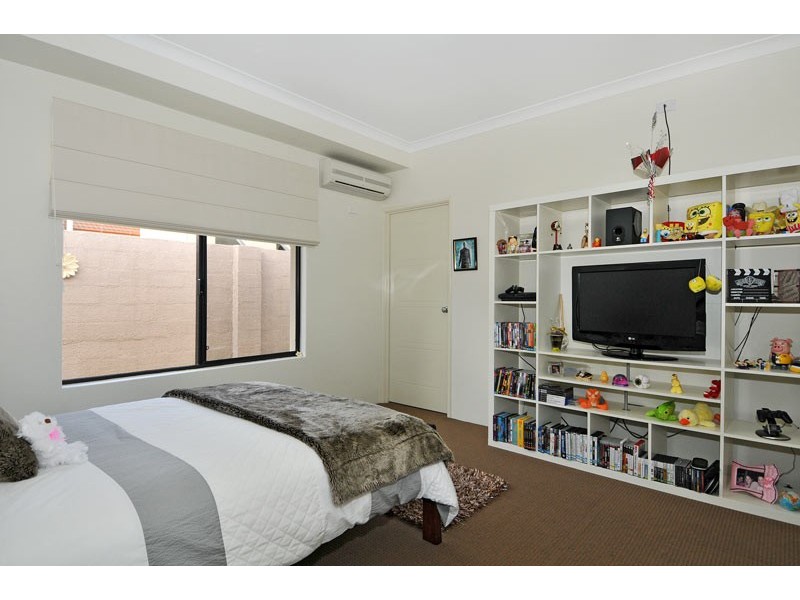 21 Ensign Way, Wannanup WA 6210