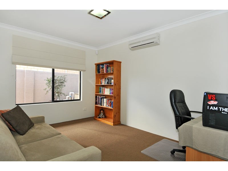 21 Ensign Way, Wannanup WA 6210