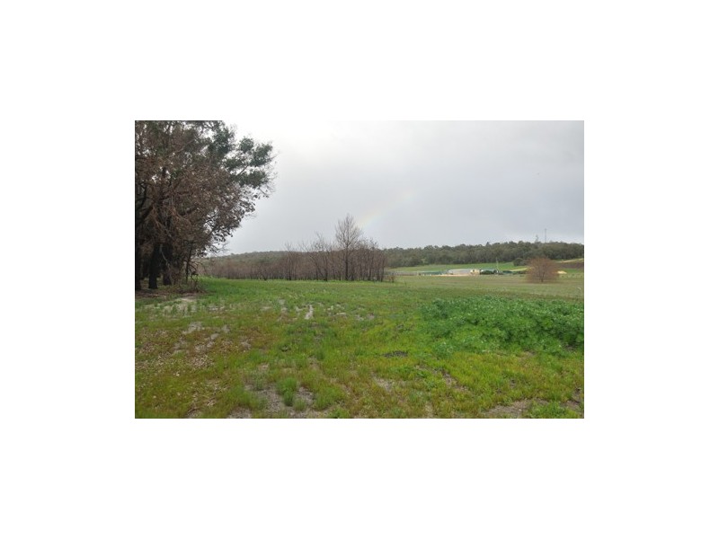 122 Stacey Rise, Lake Clifton WA 6215