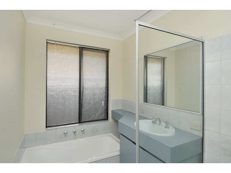 16 Lydia Place, Greenfields WA 6210