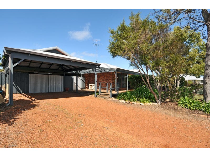 16 Lydia Place, Greenfields WA 6210