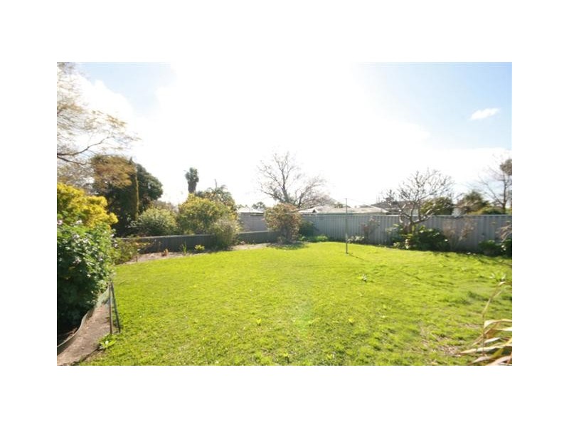 7 Blakeley Street, Mandurah WA 6210