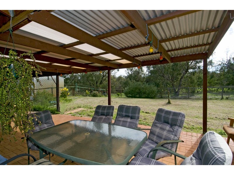 81 Peaceful Waters Drive, Barragup WA 6209