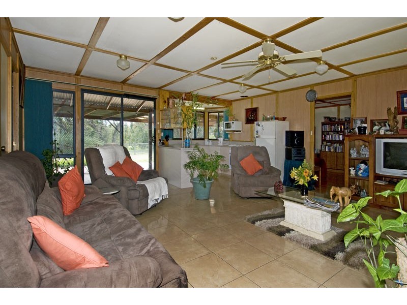 81 Peaceful Waters Drive, Barragup WA 6209