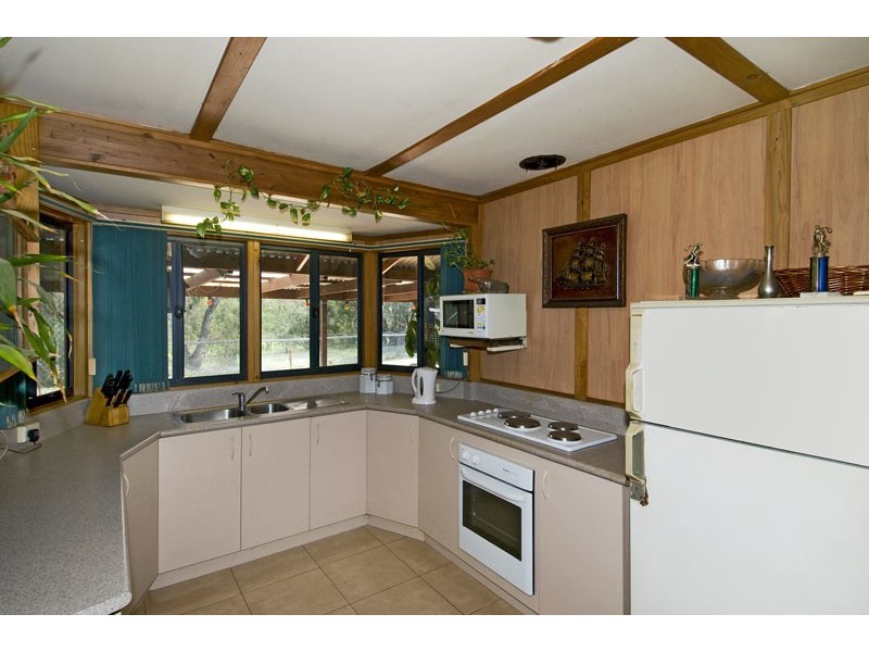 81 Peaceful Waters Drive, Barragup WA 6209