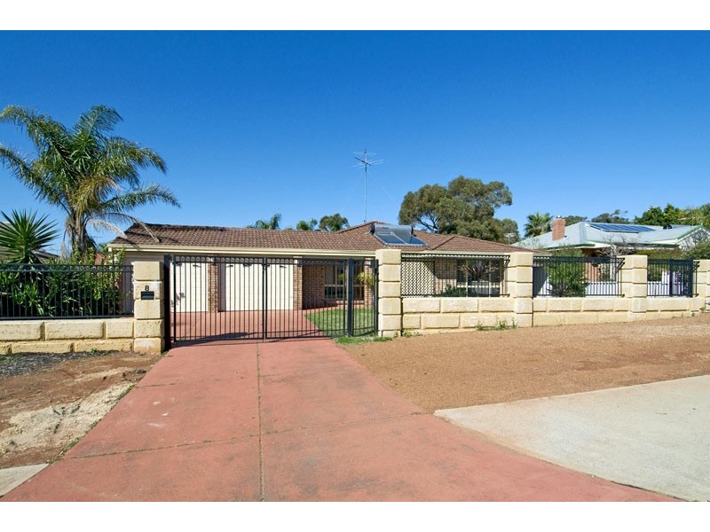 8 Allamanda Way, Halls Head WA 6210