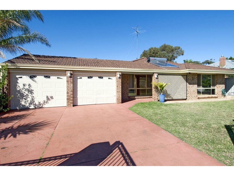 8 Allamanda Way, Halls Head WA 6210