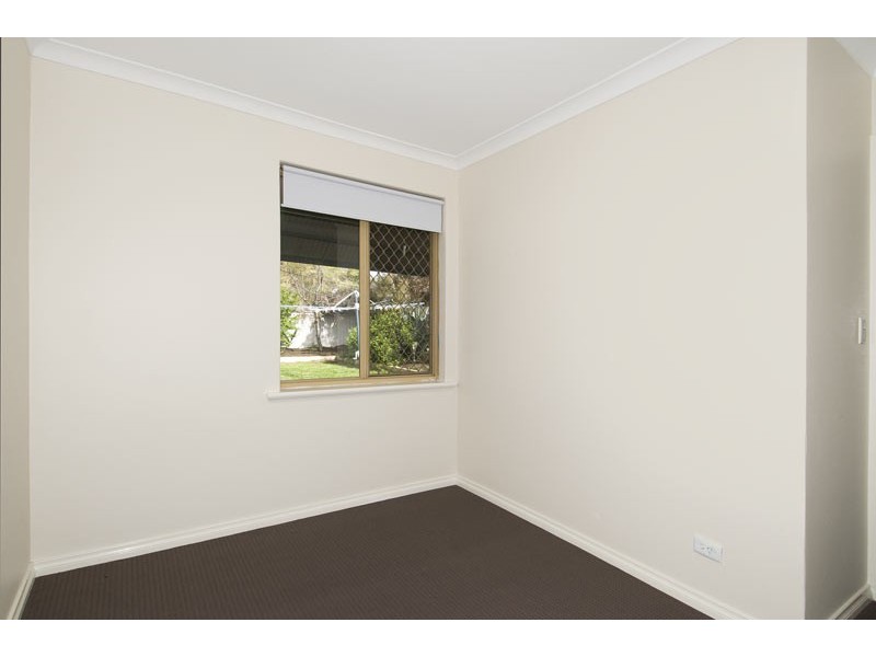 8 Allamanda Way, Halls Head WA 6210