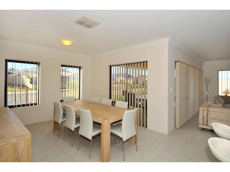 42 Yindana Blvd, Lakelands WA 6180